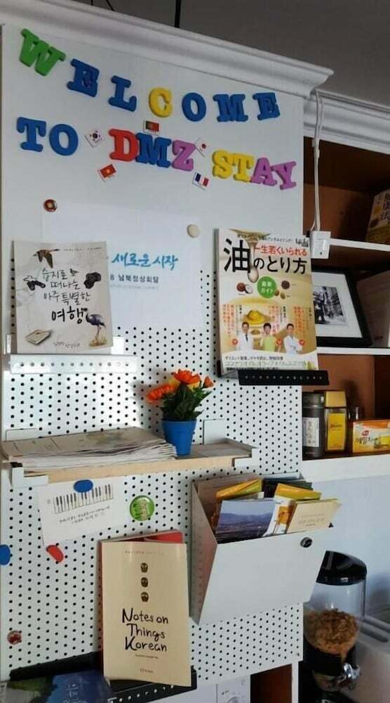 Hostal The Guesthouse Dmz Stay