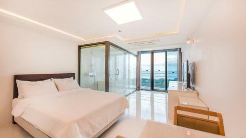 Hotel Castle Pool Resort