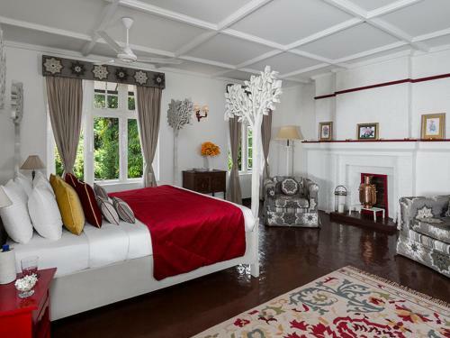 Taylor's Hill Boutique Hotel