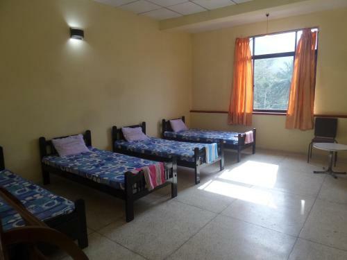 Hotel Sinharaja Guest Inn & Hostel