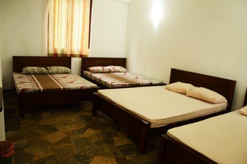 Hotel Knuckles Barefoot Inn