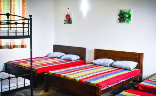 Hotel Knuckles Barefoot Inn