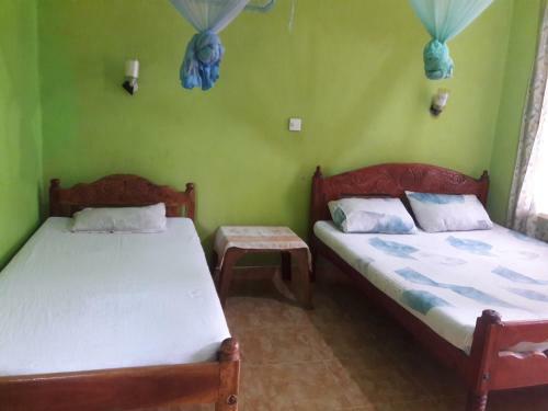 Hostal Abi Holiday Inn
