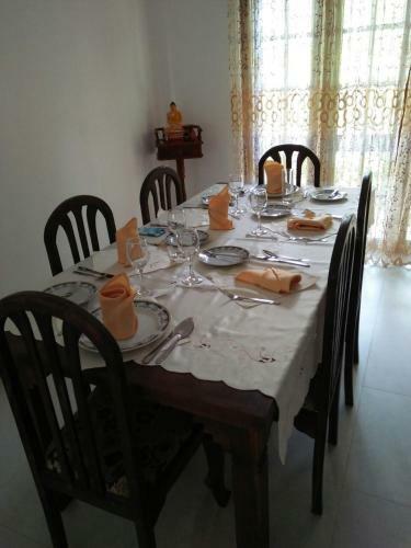 Island Dreams Home Stay Veyangoda