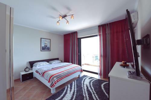 Apartments Barjaktar