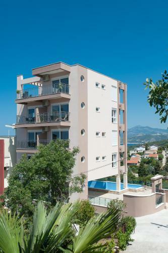 Minna Apartments 2
