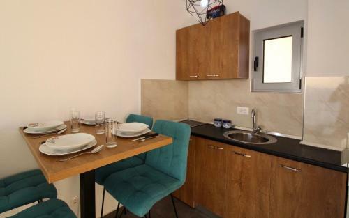 Hostal Apartments Komina