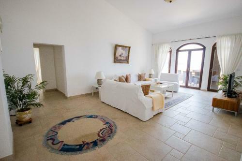 Villa Alena