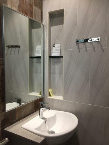 Hotel Meriton Inn
