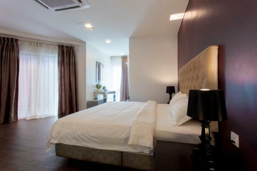 Aloha Hotel Sdn Bhd