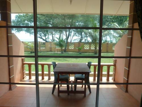 Hostal Cempaka Beach Resort