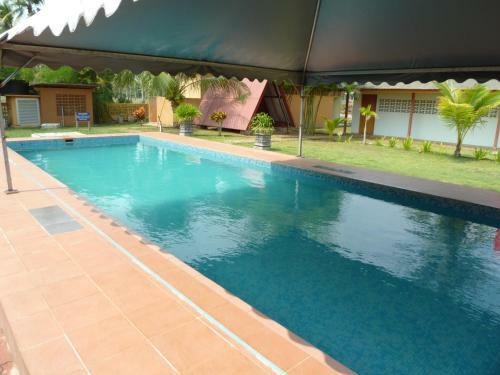 Hostal Cempaka Beach Resort