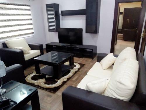 Glajosh Hotels