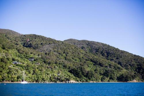 The Bluewater Lodge