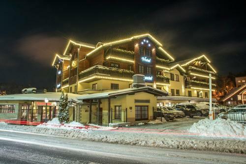 Hotel Kryszta? Conference & Spa