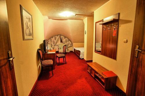 Hotel Zodiak