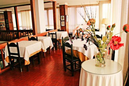 Hotel Los Nogales
