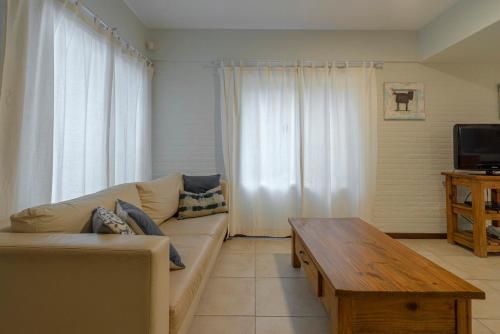 Hotel Valeria House Rental Suites
