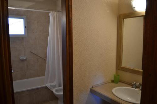 Hotel Valeria House Rental Suites