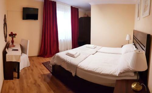 Hostal Cazare La Troita