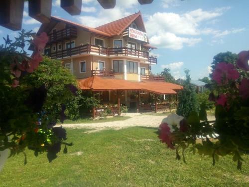 Hostal Pensiunea Doina