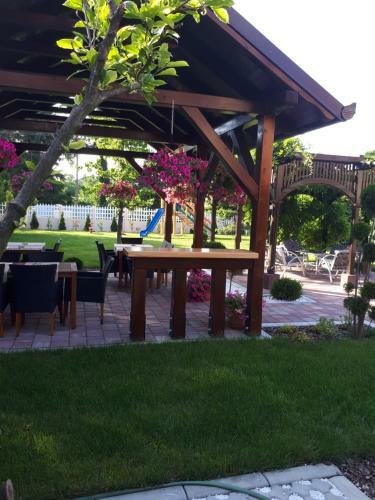 B&B Business Club Selenca