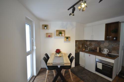 Clean&cozy Apartmani Divcibare