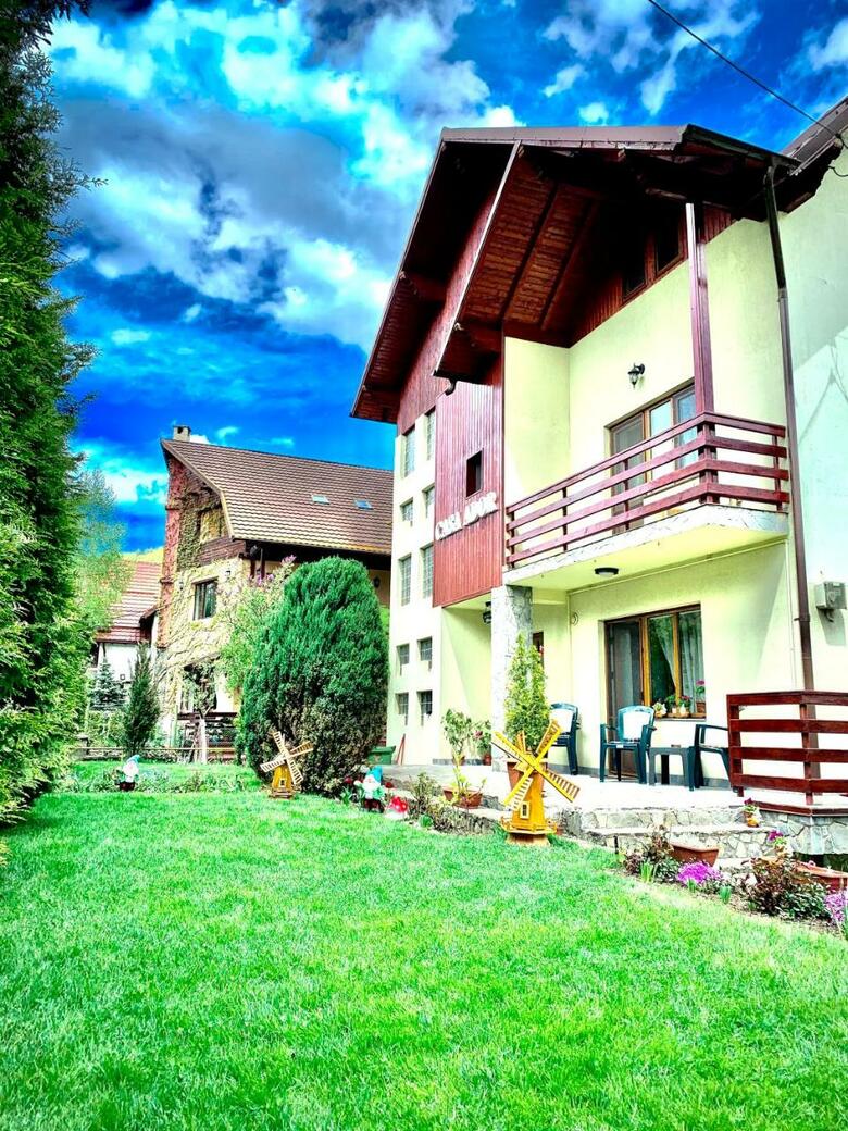 Hostal Casa Ador