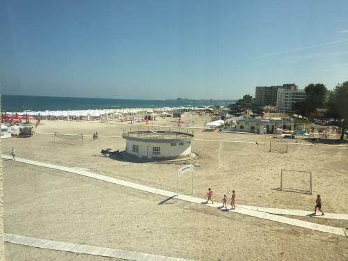 Hostal Mamaia Beach Side