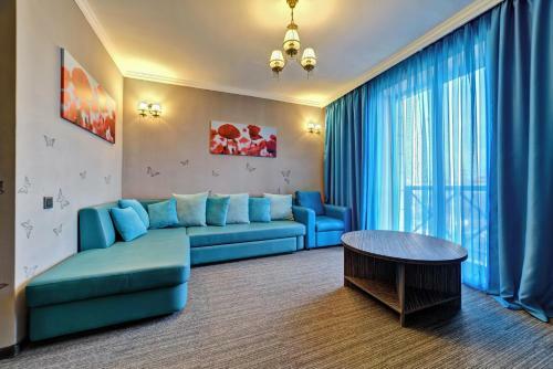 Hotel Marton Palace