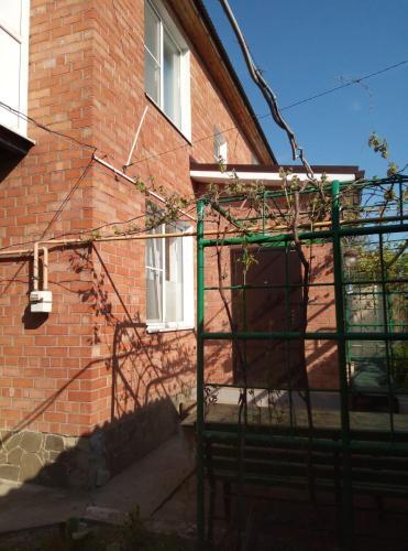 Hostal Guesthouse On Odesskaya 147