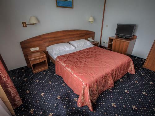 Tygyn Darkhan Hotel