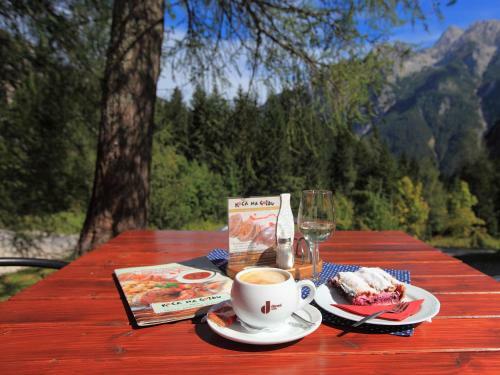Hostal Planinska Ko?a Na Gozdu