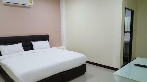 Charoensuk Grand Hotel
