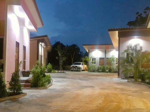 Hotel Ban Dan Resort (???????????????)