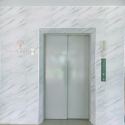 Hotel The White Garden Premier Saraburi