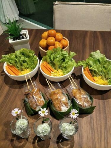 Hotel The White Garden Premier Saraburi
