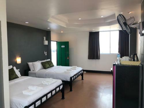 Hostal Khaohom House