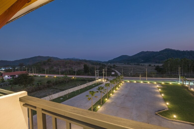 Grand View Hotel