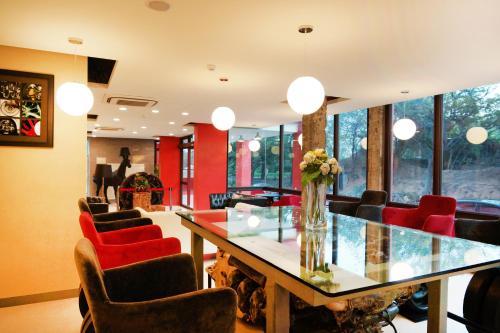 823 Tourist Hotel