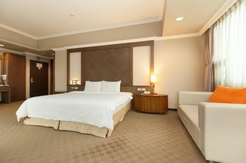 Posada F Hotel - Chiayi