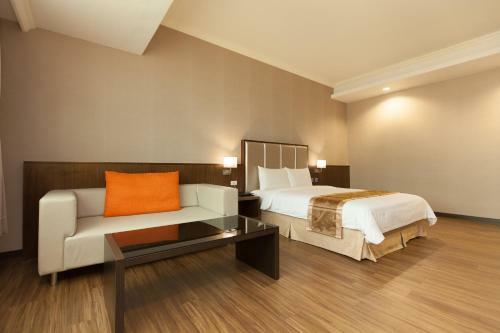 Posada F Hotel - Chiayi