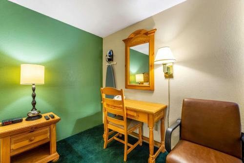Hotel Rodeway Inn