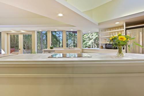 Architect's Redwood Rings Retreat