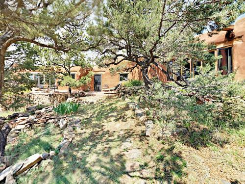 68 Winding Road House