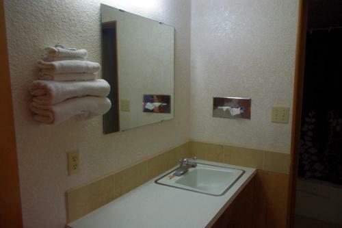 Western Holiday Motel
