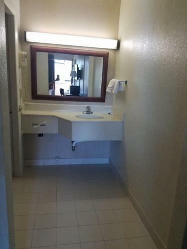 Attleboro Motor Inn