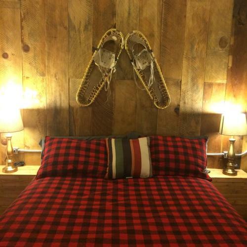 Shaver Lake Village Hotel