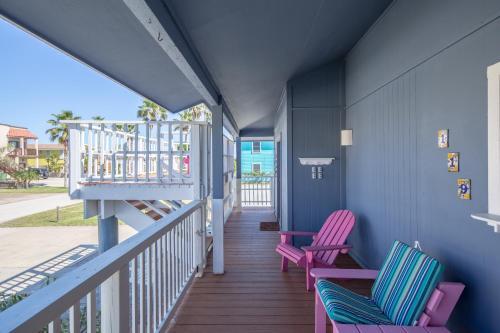 Casa Del Mar House + Studio