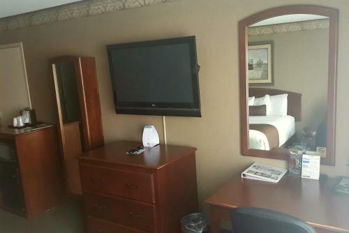Hotel C'mon Inn